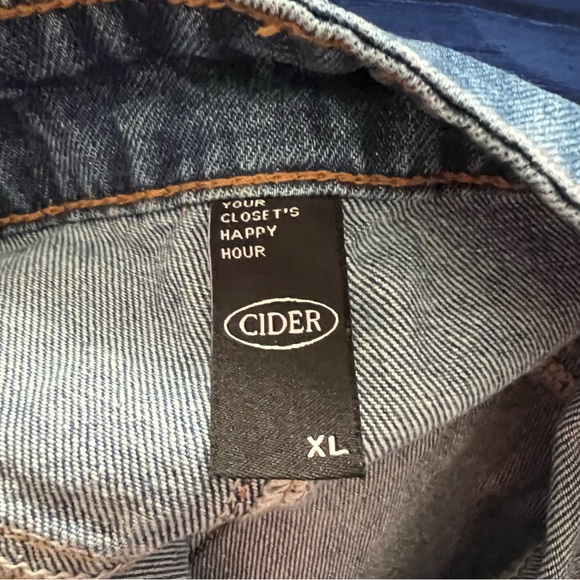 Cider Two atone Denim Skirt with Belt - Picture 3 of 4